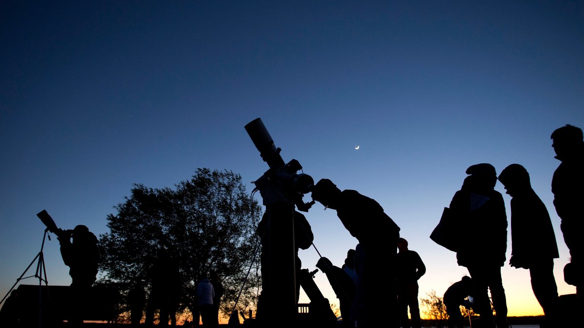 अस्तित्वात नसलेले तारे